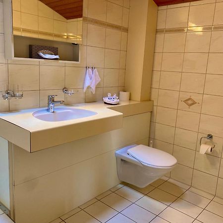 Hotel Zum Roten Loewen Hildisrieden Buitenkant foto